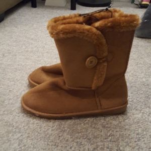 Faux suede brown comfy boots